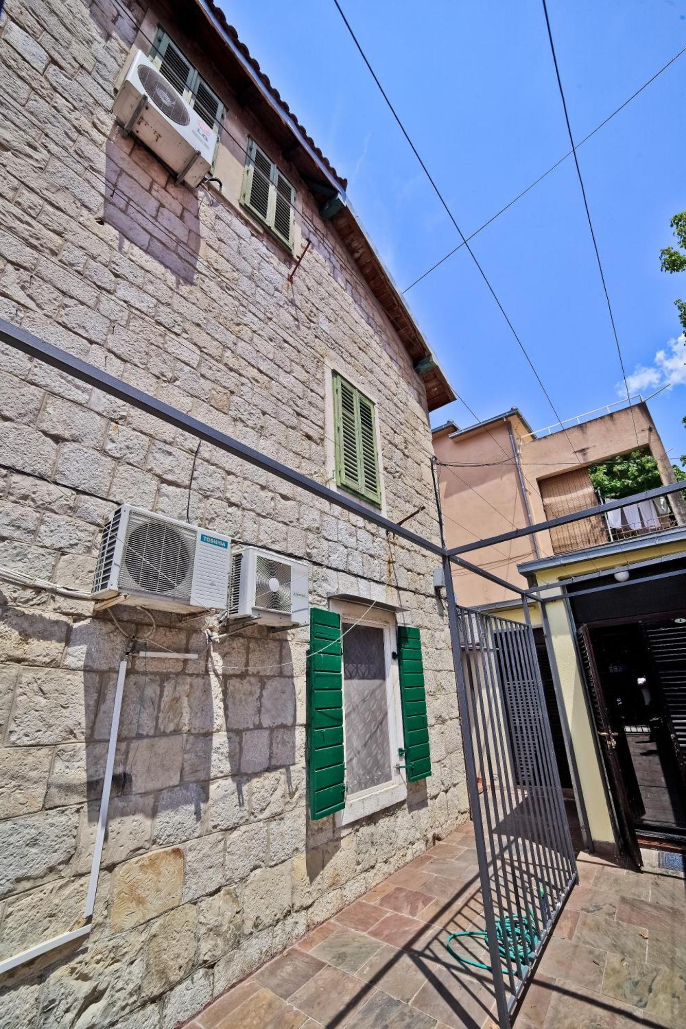 Guest House Maja Split Exterior photo
